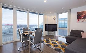 Stylish Mediacity 2Bed, Sleeps 6, Amazing Views