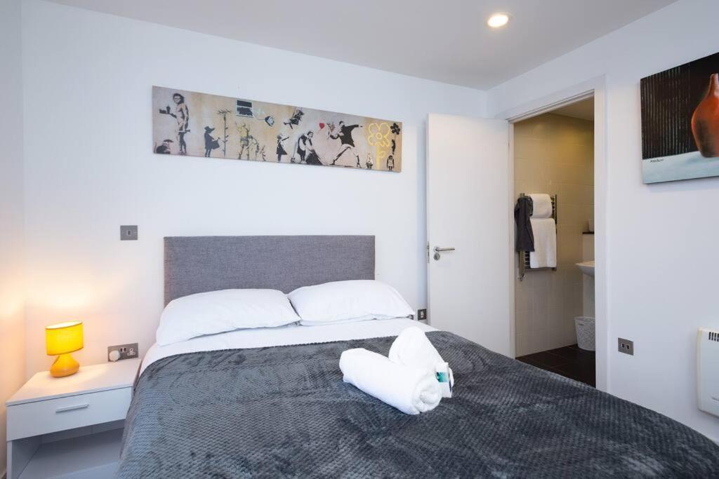 Stylish Mediacity 2Bed, Sleeps 6, Amazing Views Manchester Exterior photo