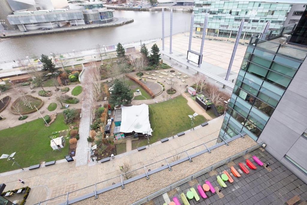 Stylish Mediacity 2Bed, Sleeps 6, Amazing Views Manchester Exterior photo