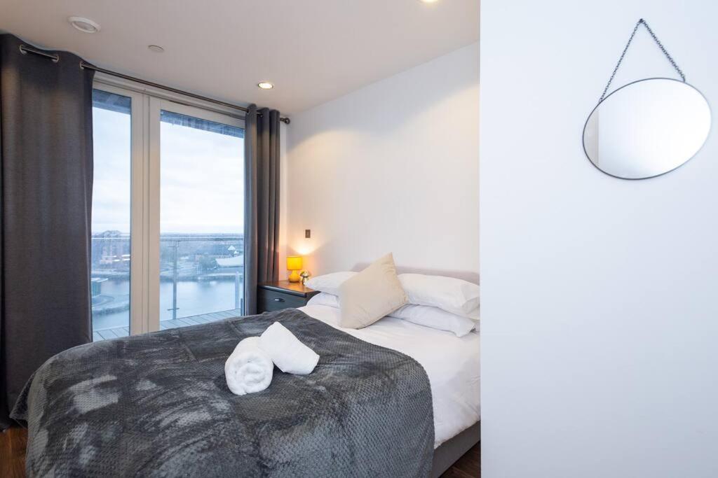 Stylish Mediacity 2Bed, Sleeps 6, Amazing Views Manchester Exterior photo