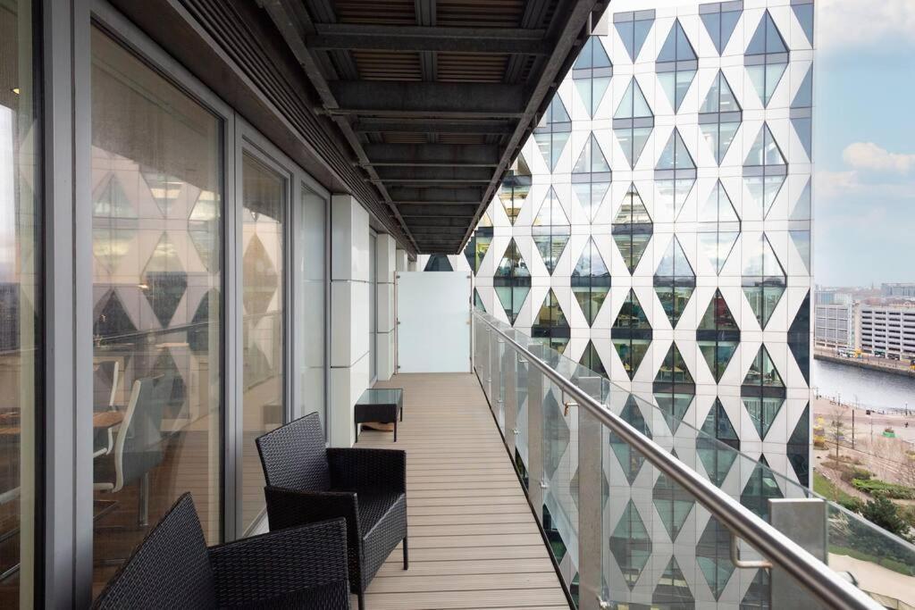 Stylish Mediacity 2Bed, Sleeps 6, Amazing Views Manchester Exterior photo